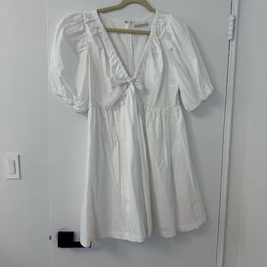 Abercrombie and Fitch White bow dress